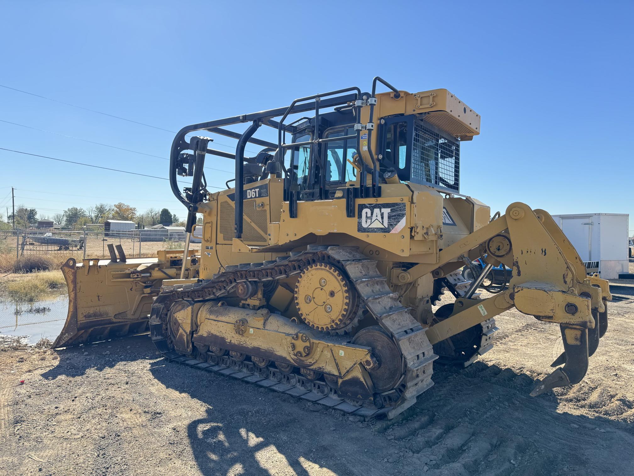 2015 CATERPILLAR D6T XL - view 3 of 7